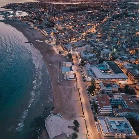Molo Di Levante - Rent * 拉古萨的码头